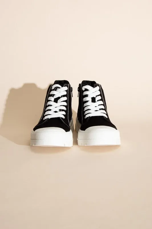 Chunky Lace up Bkack and White Sneakers
