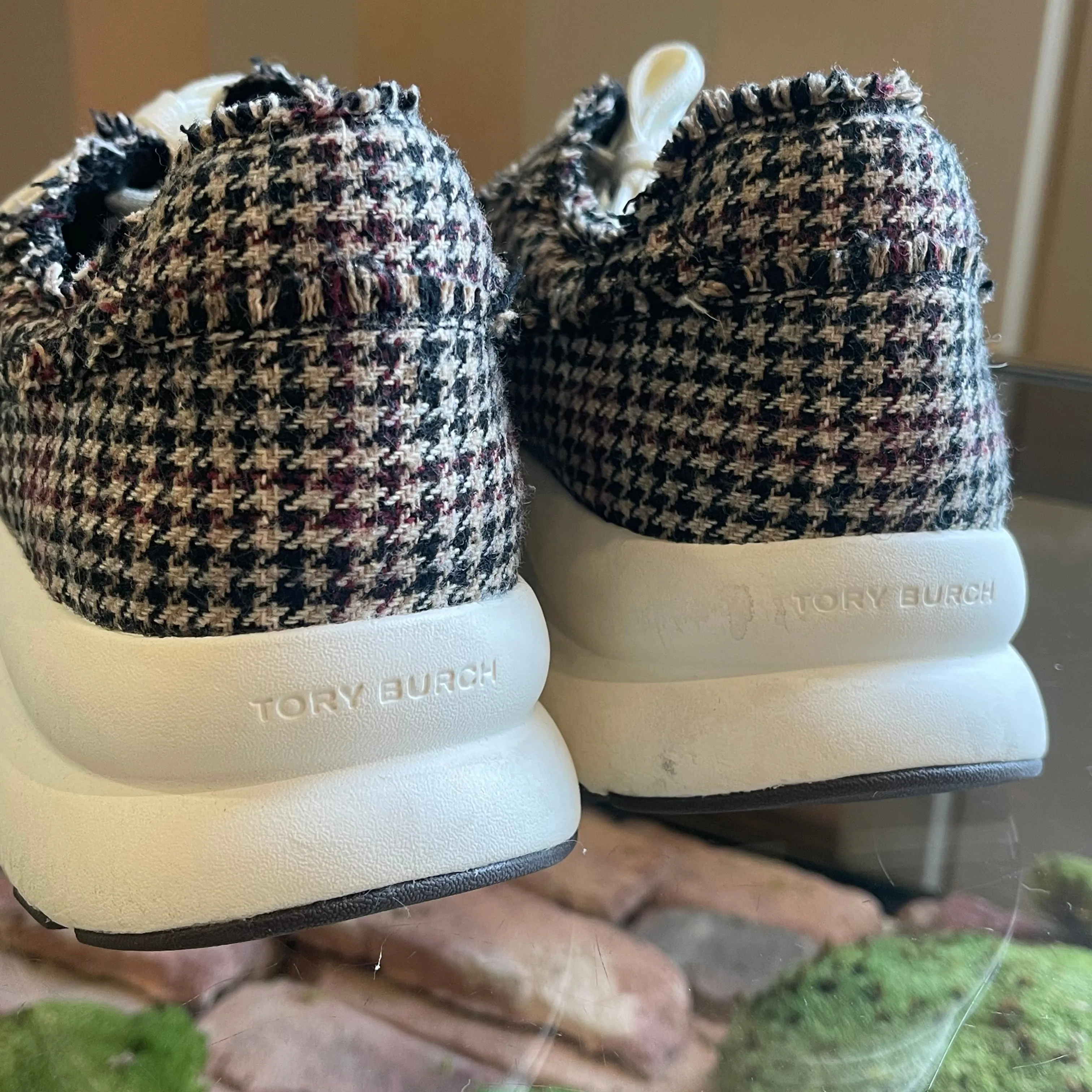 TORY BURCH Tweed Sneakers Sz 9