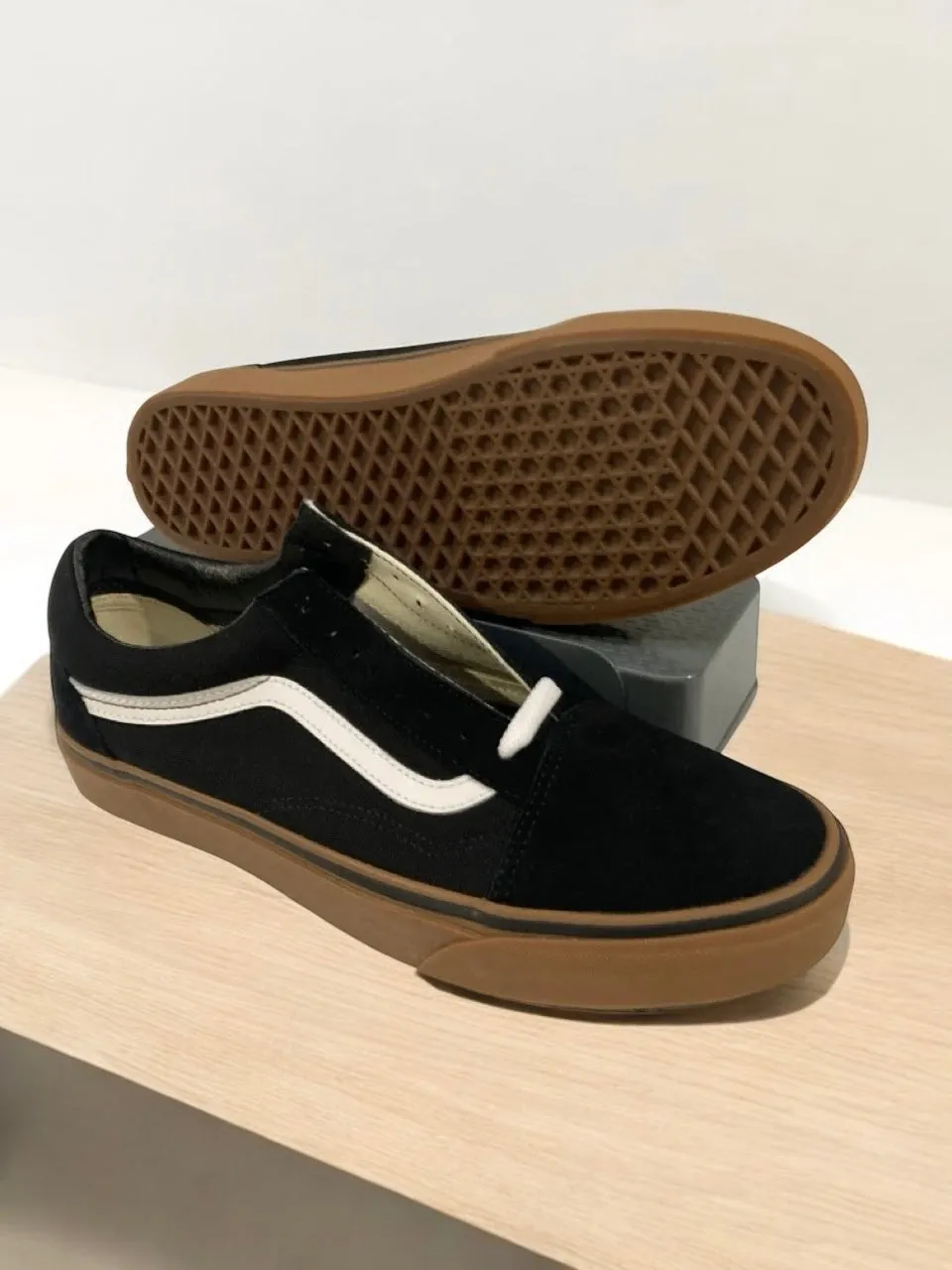 Vans Old Skool Trainers in Black/Brown UK 10/ EU 44.5