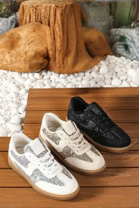 WOMEN'S DAZZLING GLITTER ACCENT SPARKLE LACE UP SNEAKERS IN BLACK